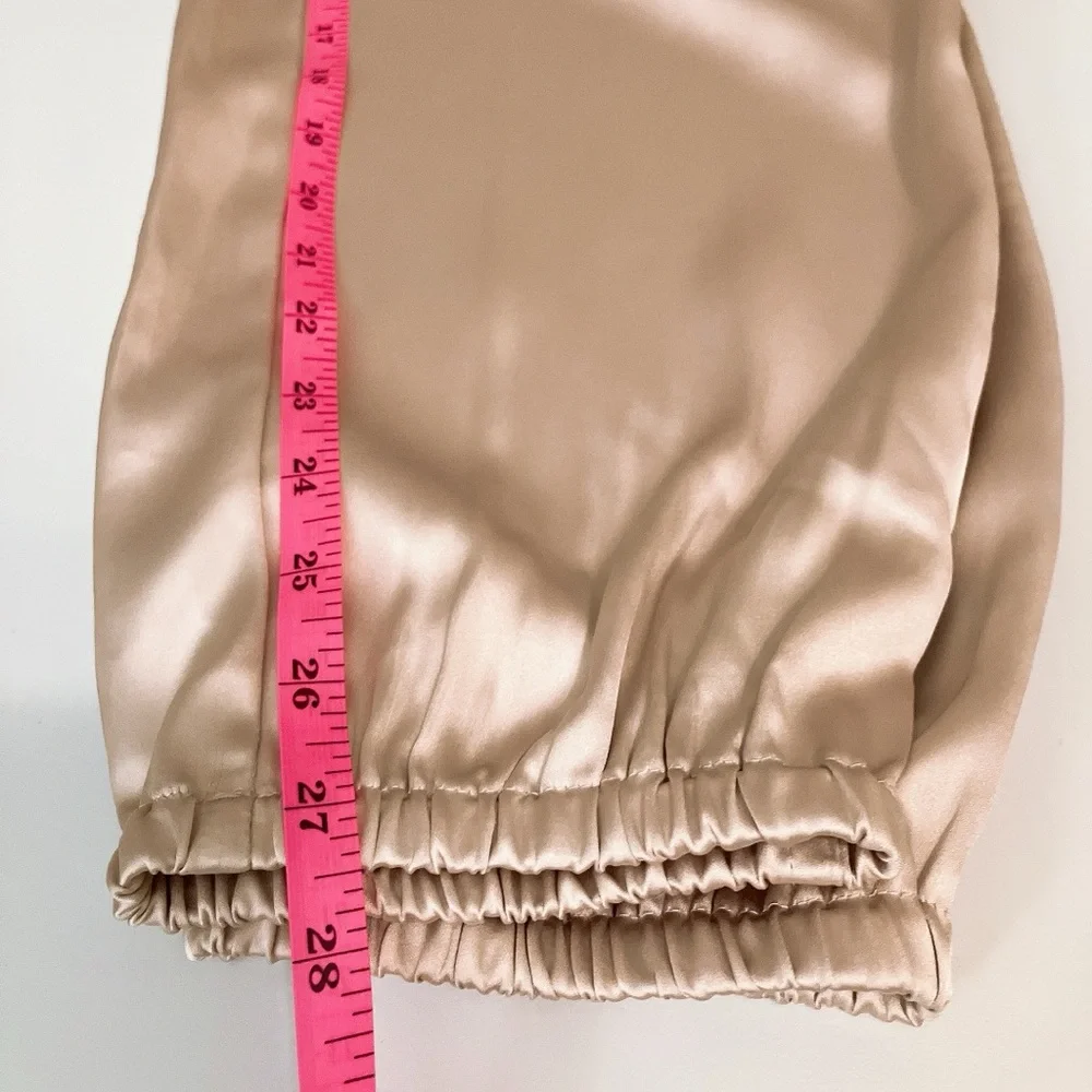 Banana Republic Satin Cargo Jogger Medium Gold Beige NWOT 27’inseam High Rise - Picture 10 of 11